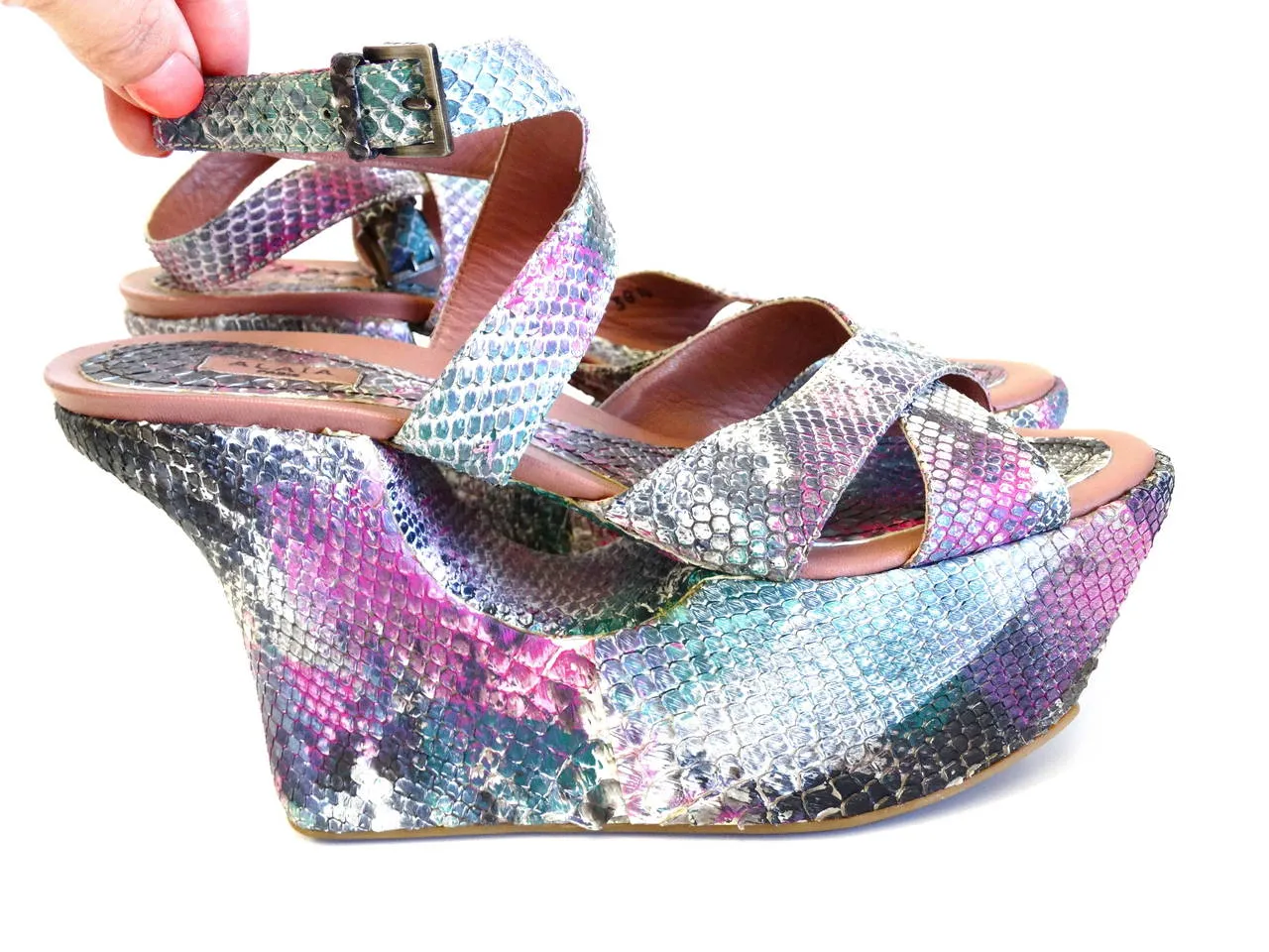 Alaïa Paris "CALZATURE" Donna Wedge in Snakeskin