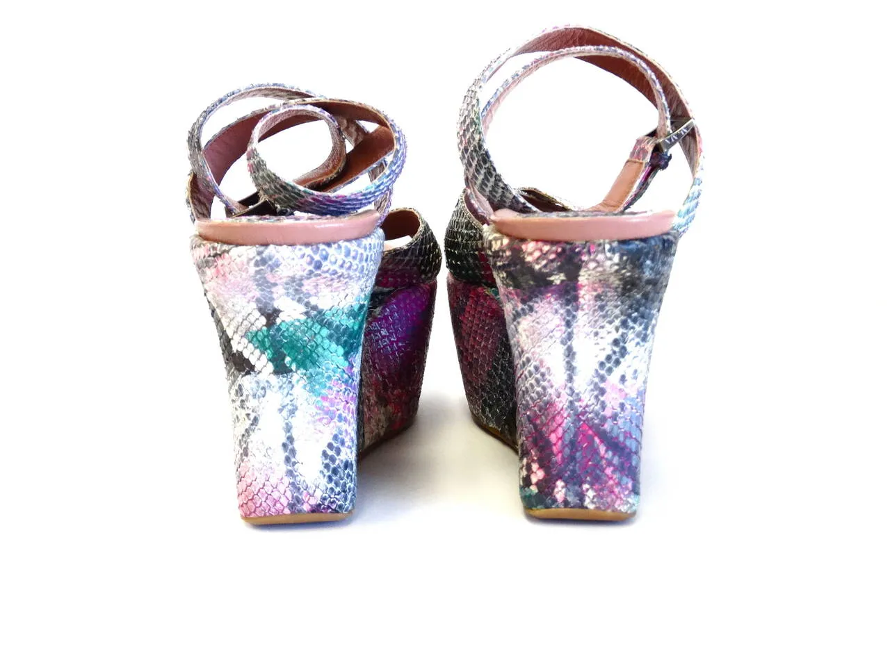 Alaïa Paris "CALZATURE" Donna Wedge in Snakeskin