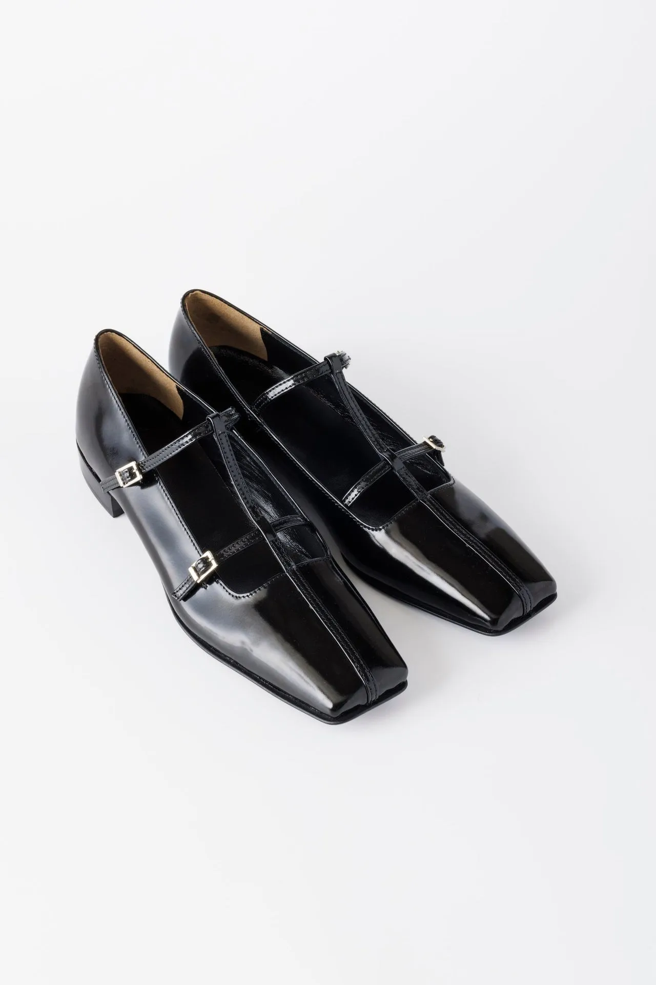 DOUBLE STRAP SQUARE PUMPS