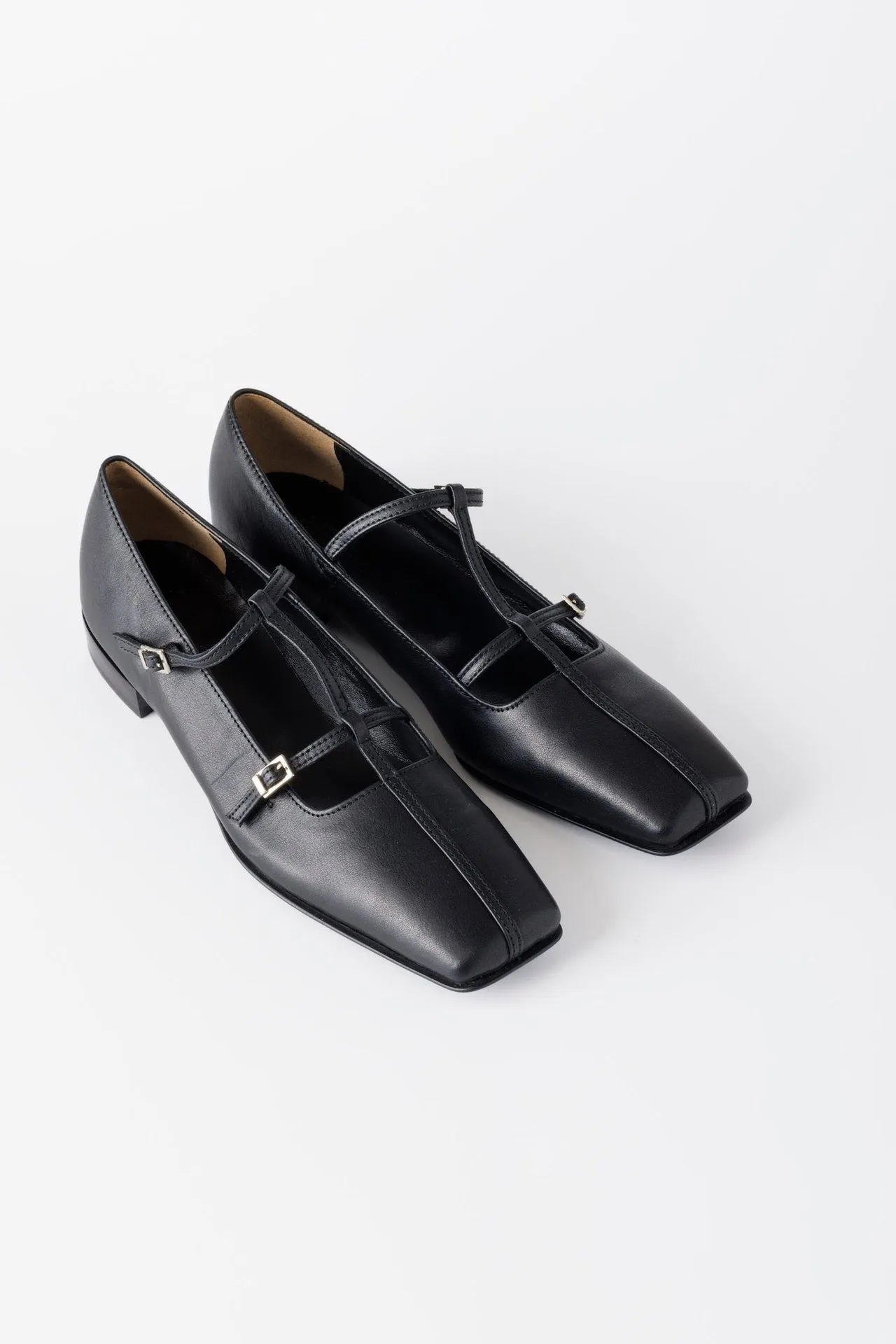 DOUBLE STRAP SQUARE PUMPS