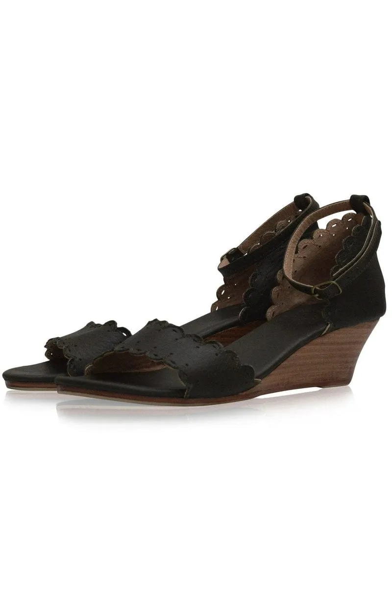 Dreamland Leather Wedges in Ivory