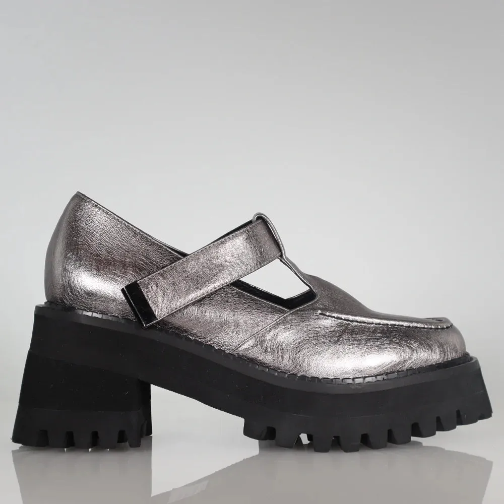 Estelle - Pewter Scratch
