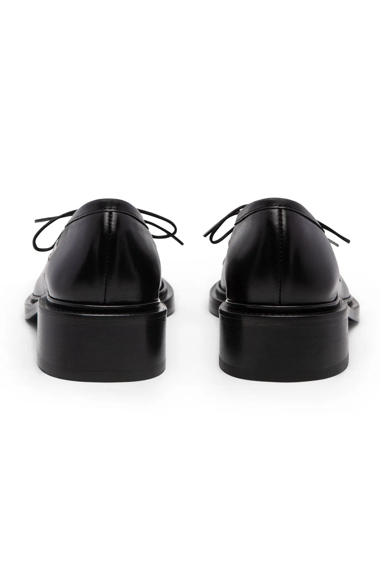 fabiana eyelet / black napa