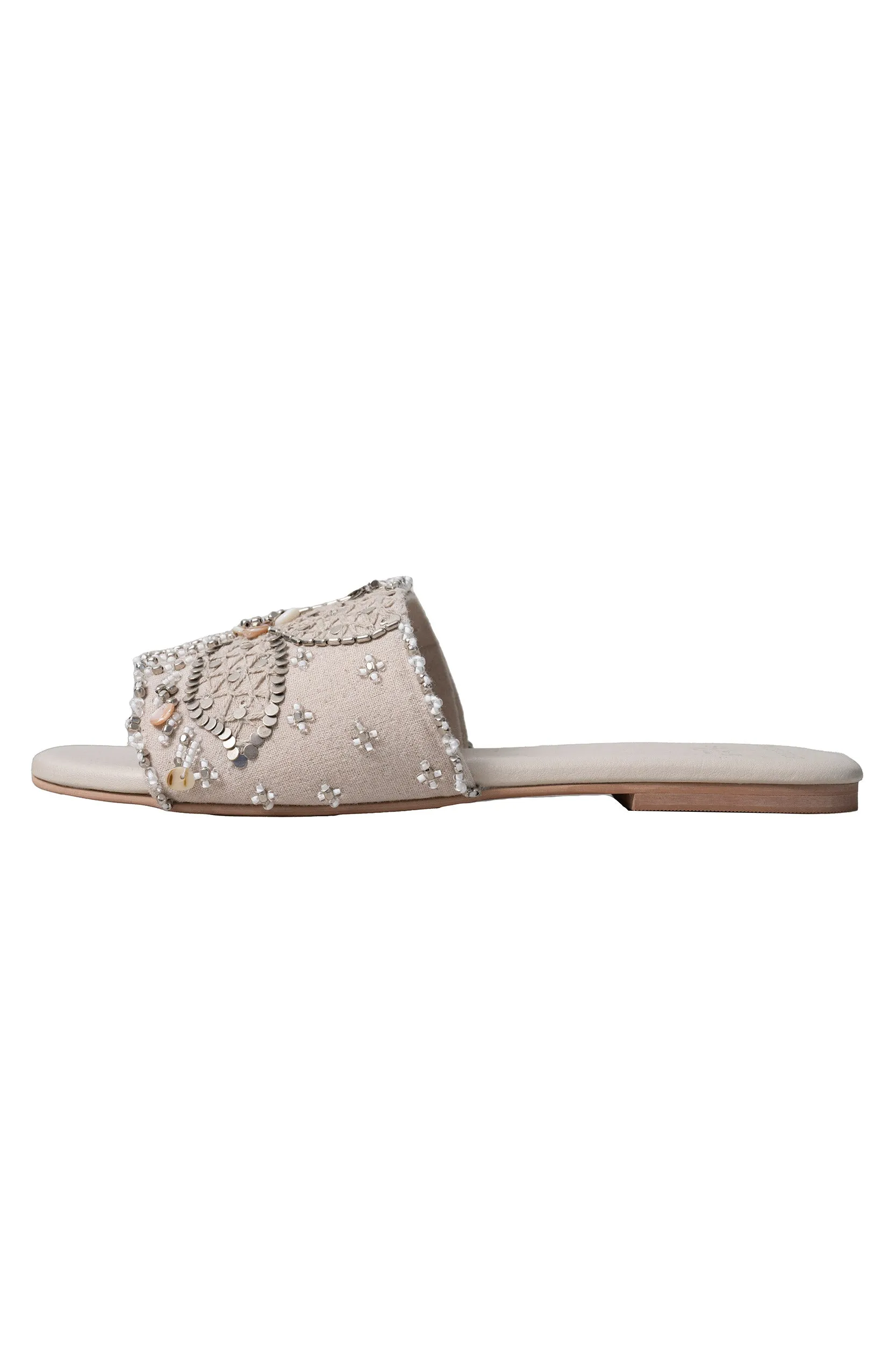 GILI (Sandal)