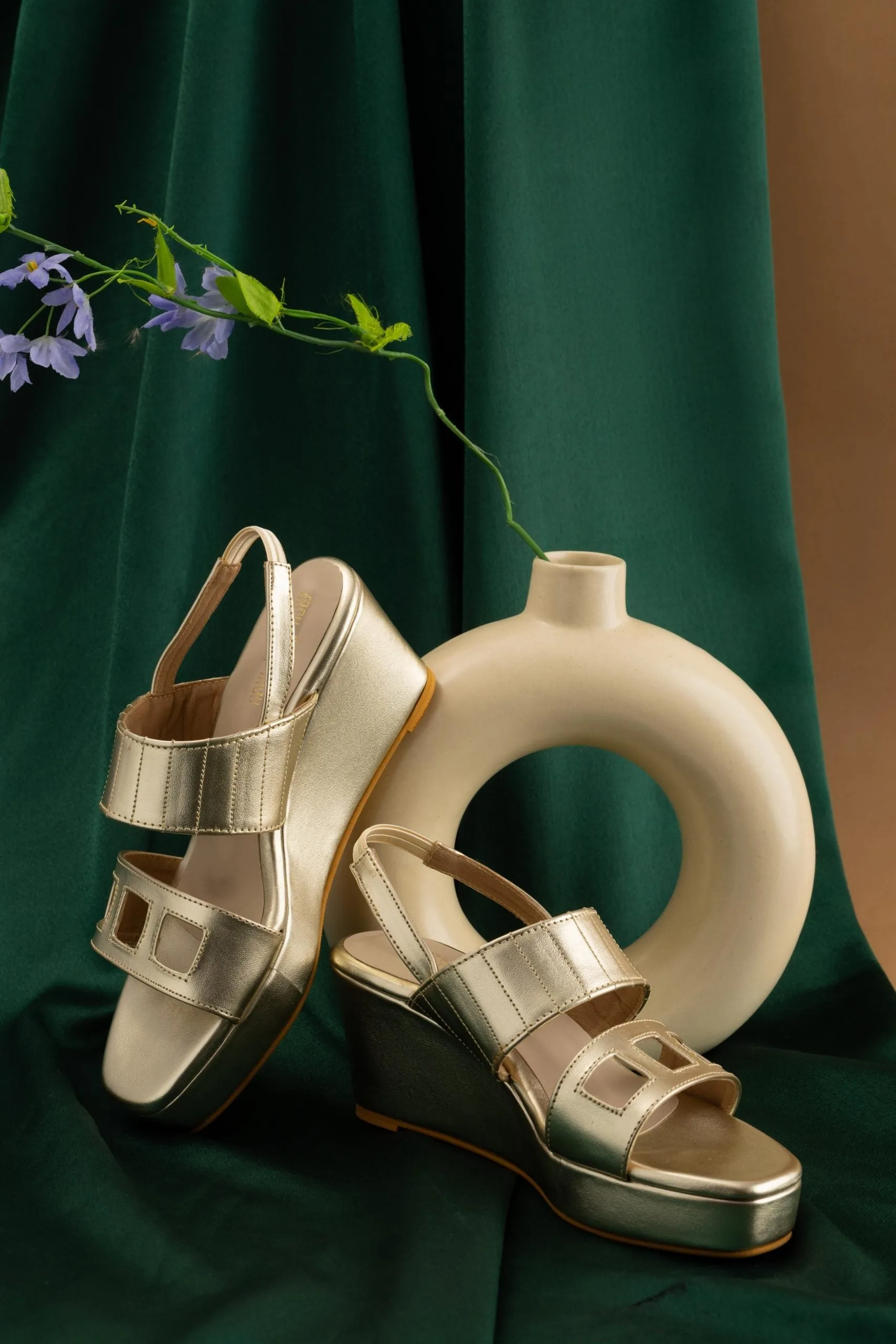 Gold Bria Wedges