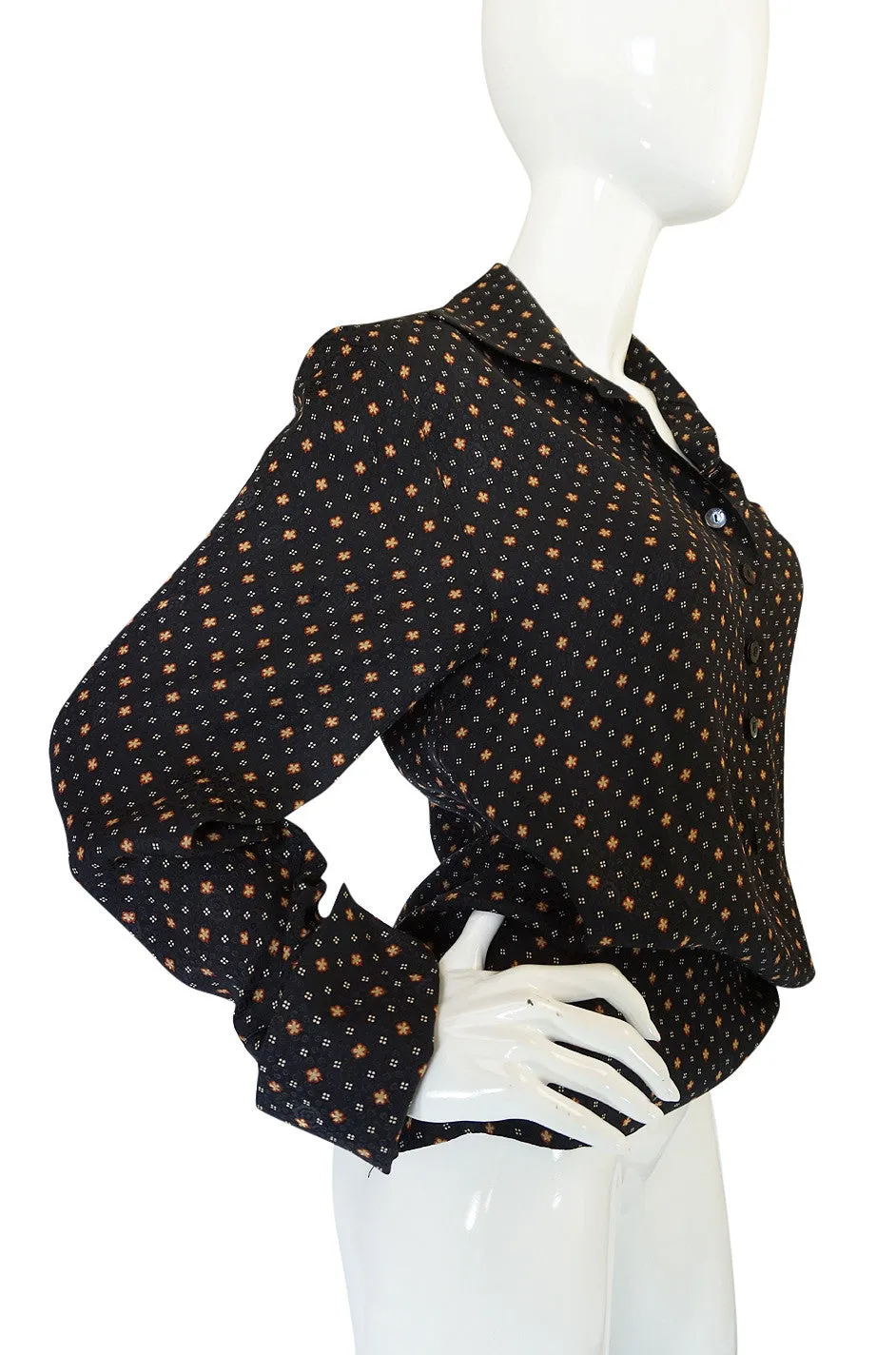 Gorgeous 1970s Print Chloe Black Silk Cuffed Top