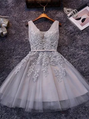 Grey Tulle Applique Strap Short Homecoming Dresses