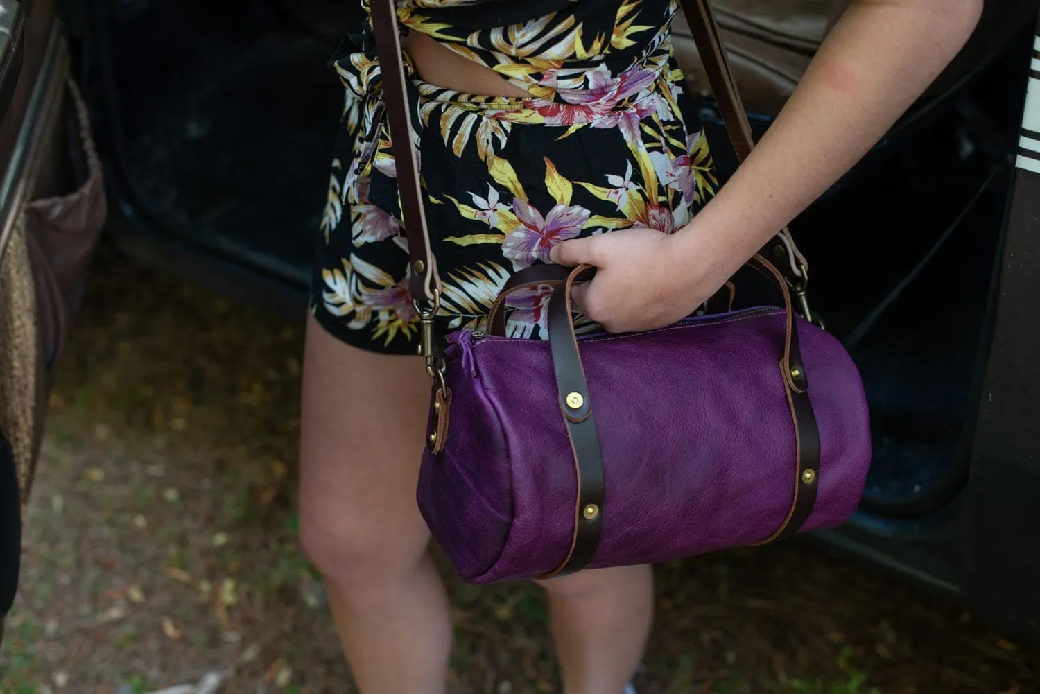 JANE LEATHER CROSSBODY - GRAPE BISON