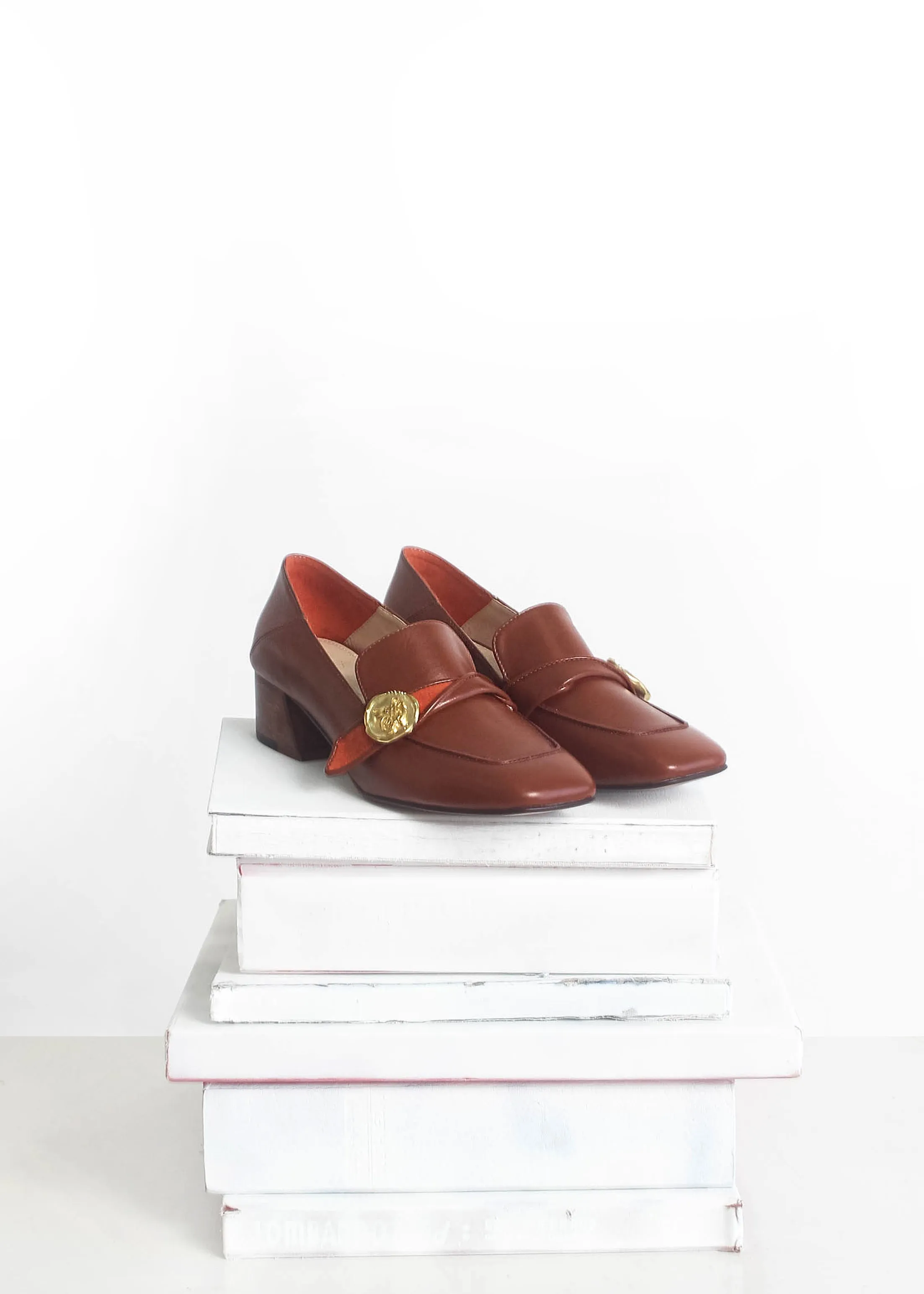 Jane - Saddle