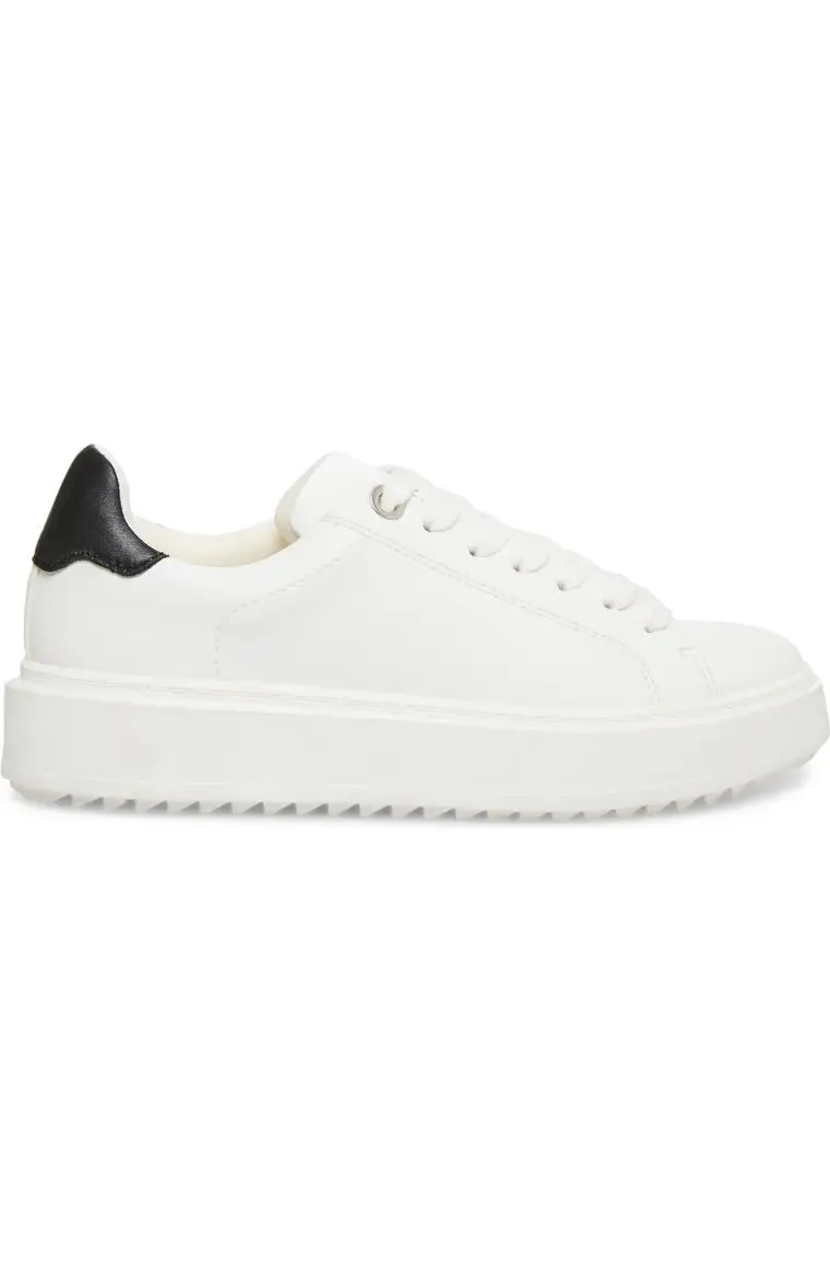 Lace Up Platform Sneaker