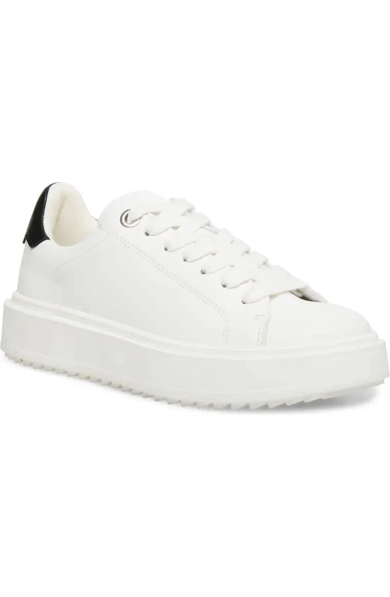 Lace Up Platform Sneaker