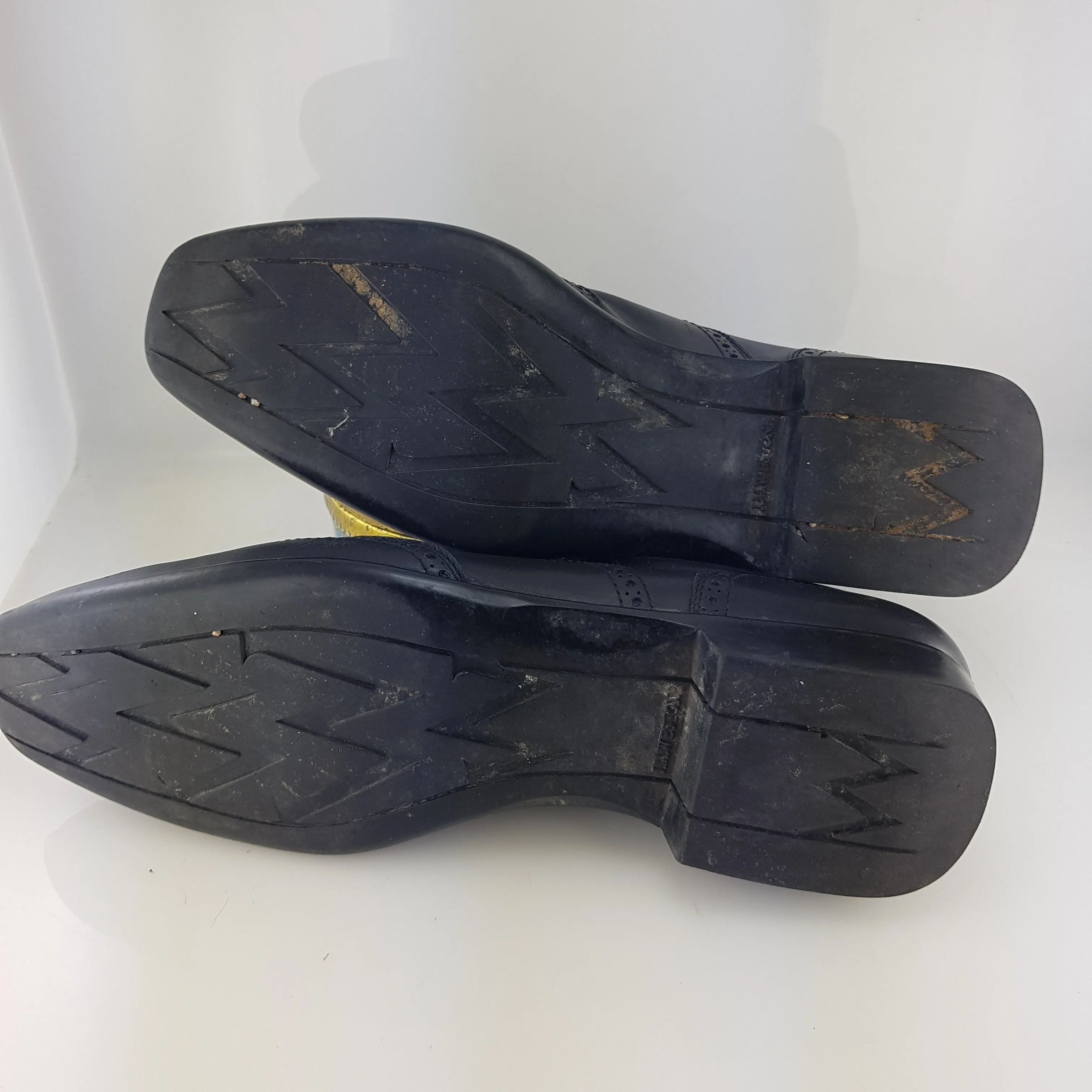 Lace-up shoe