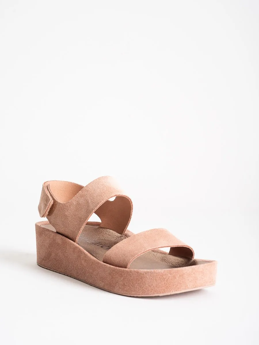 lacey wedge - macaron