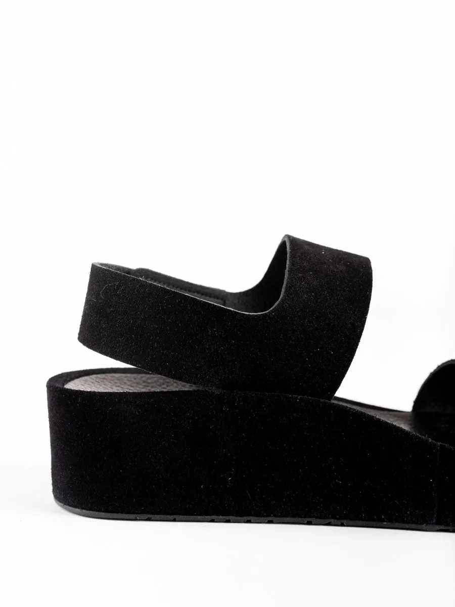 lacey wedge