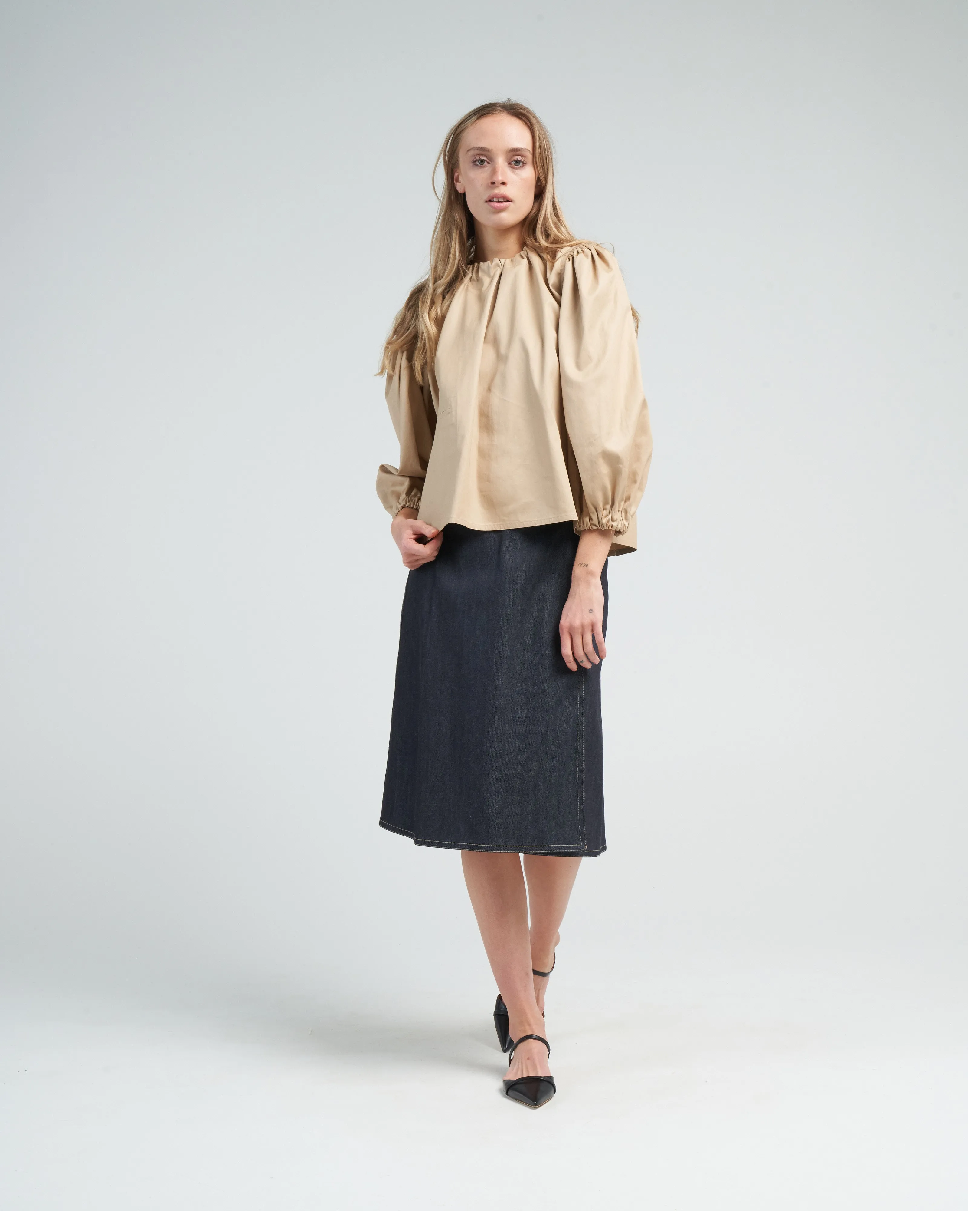 light twill gathered neck and sleeve top - desert