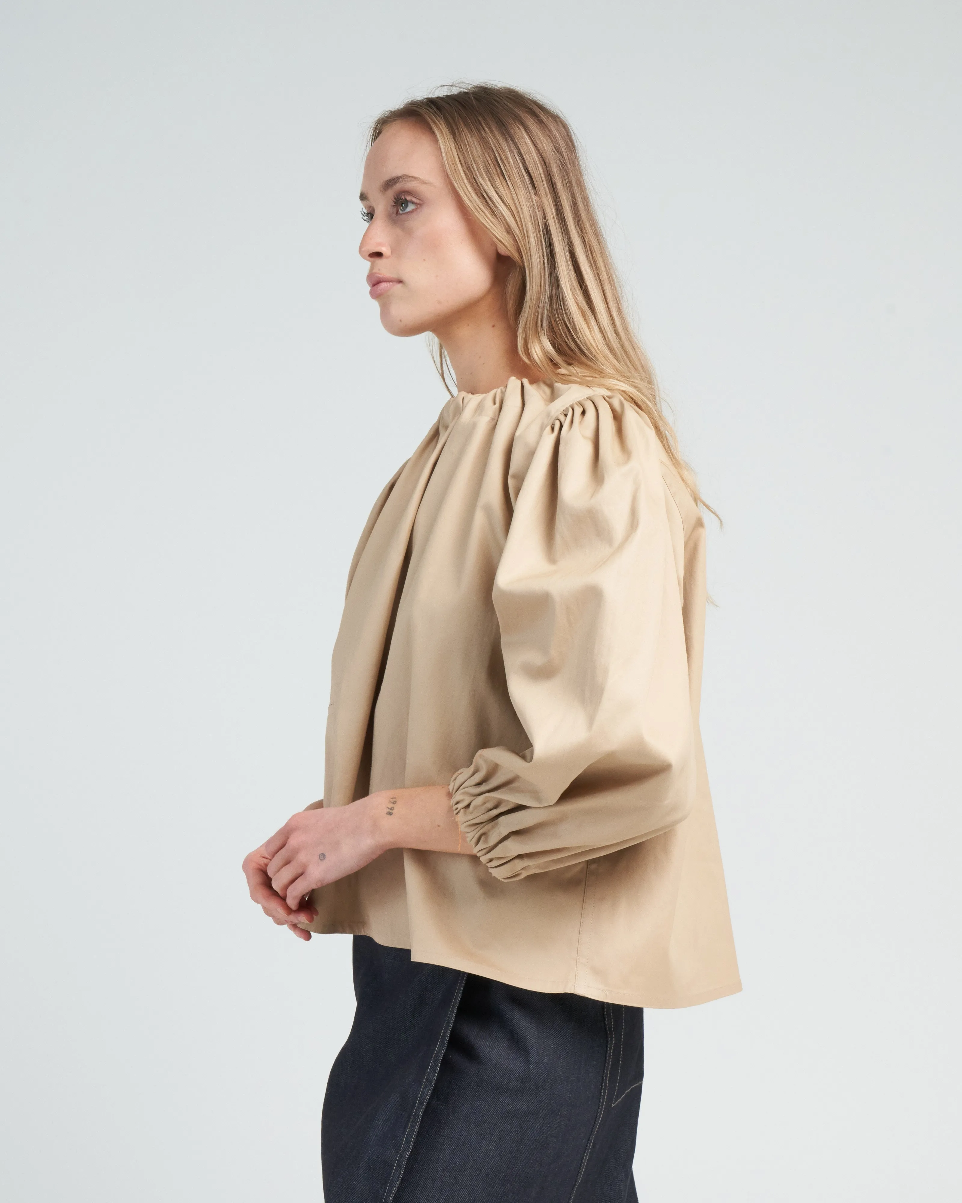 light twill gathered neck and sleeve top - desert