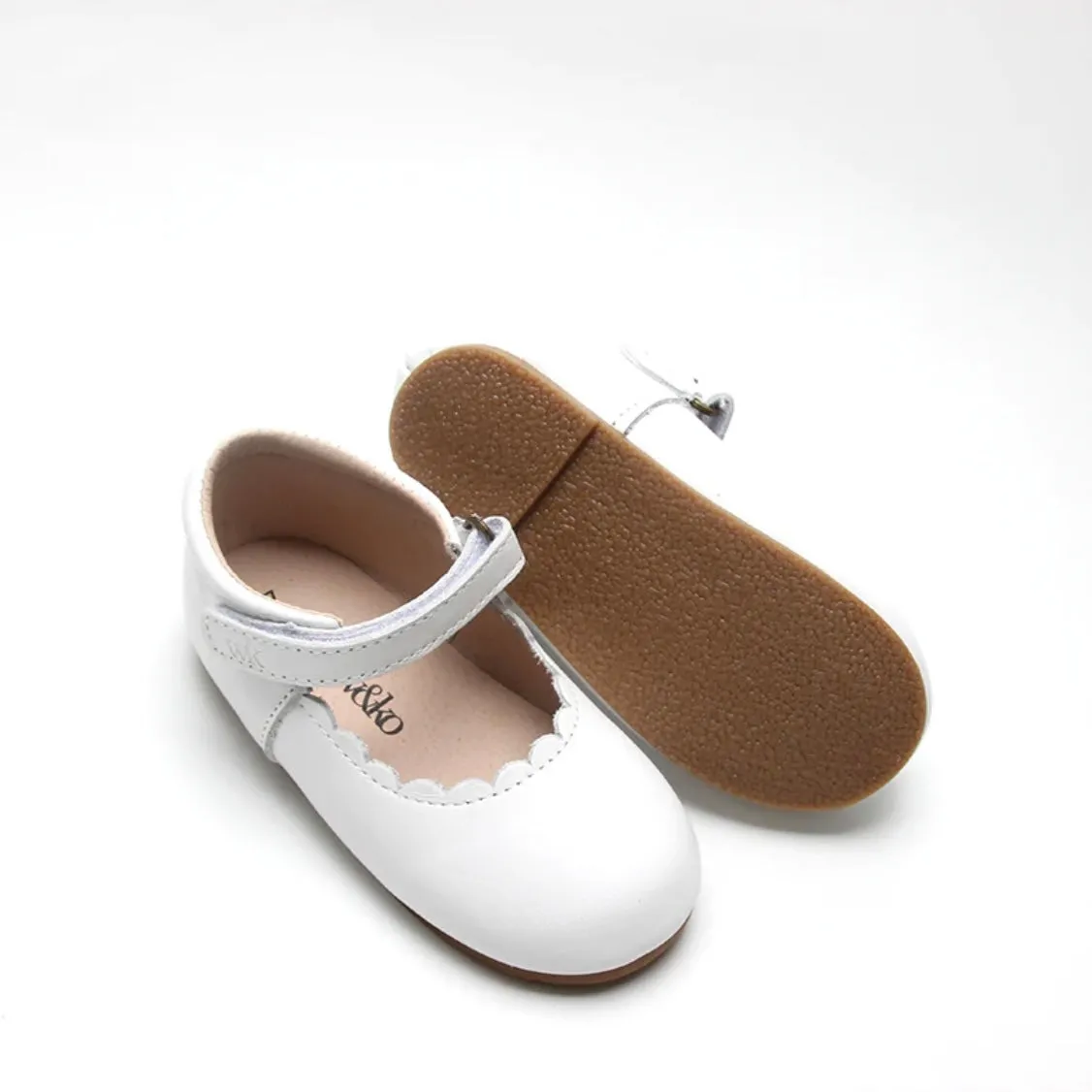 Mary Jane | White