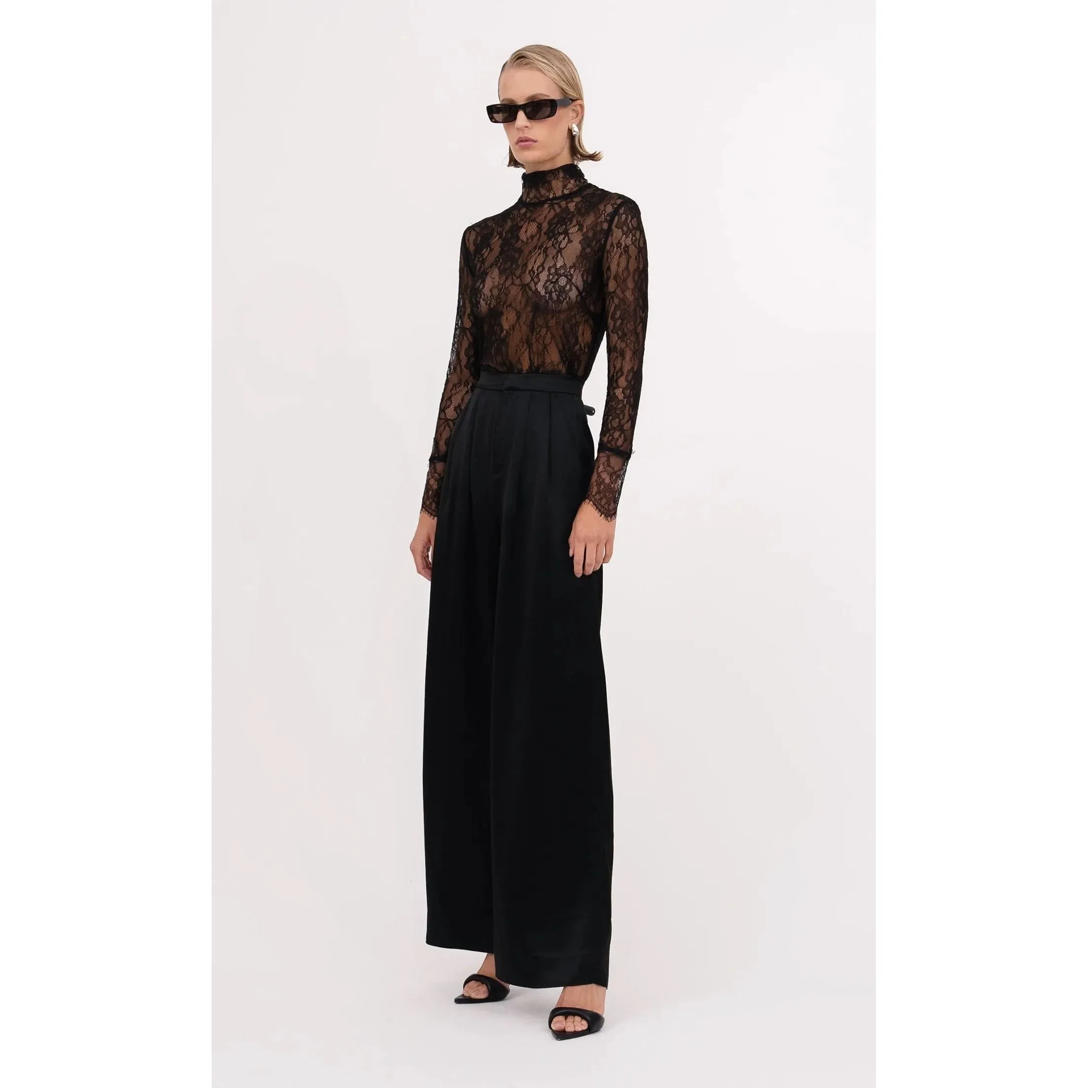 MARY LACE TOP