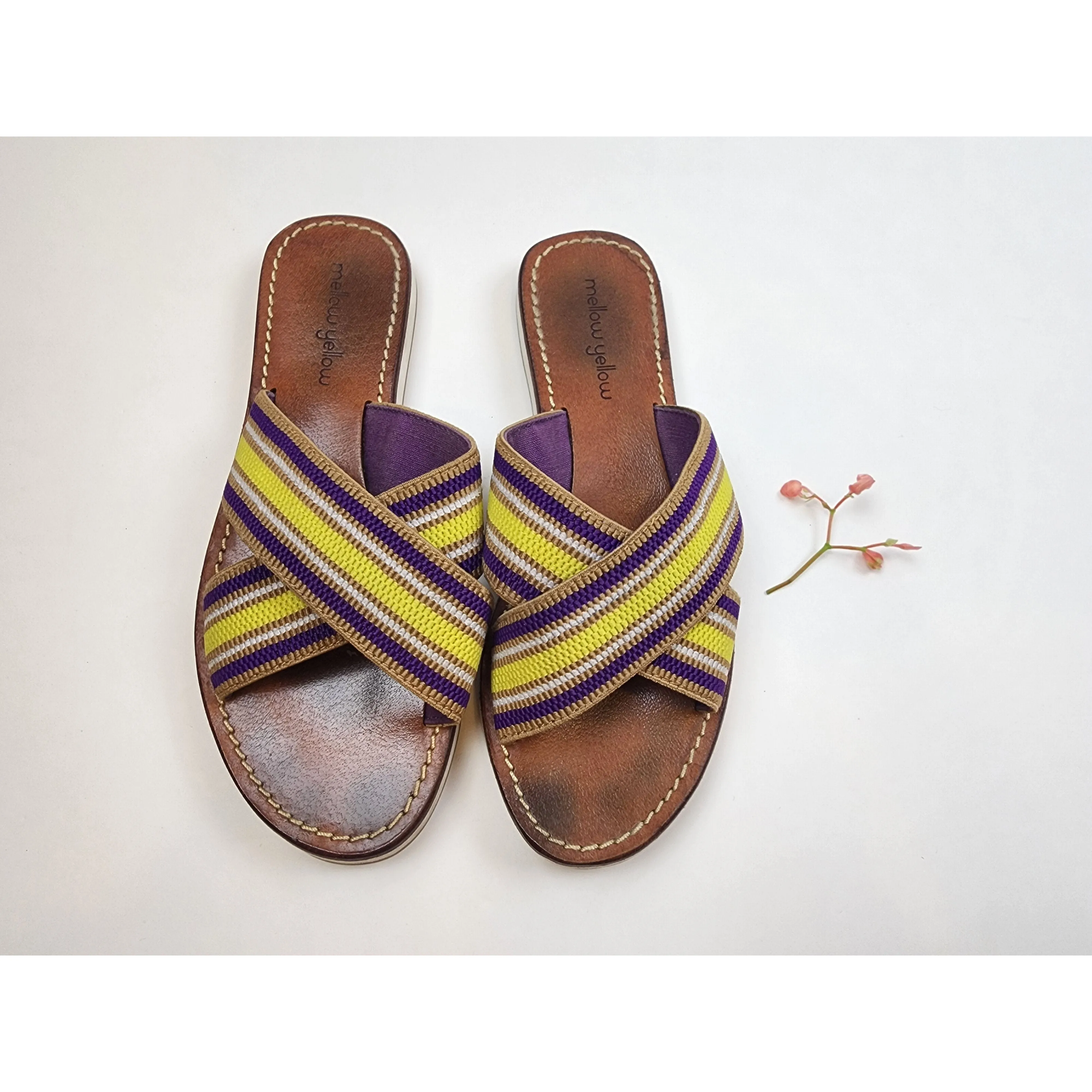 Mellow Yellow criss cross slide on flats size 38