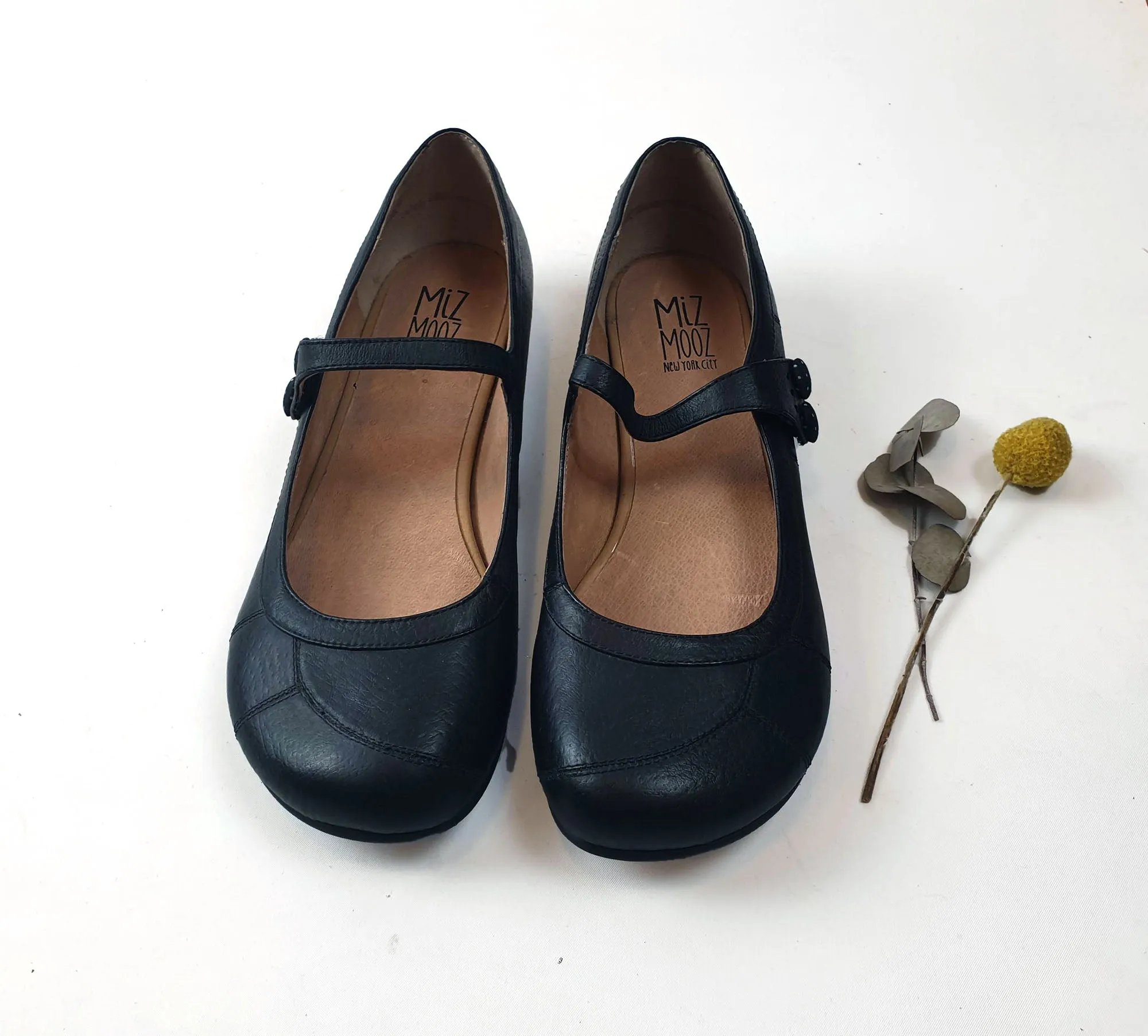 Miz Mooz "Dotty" black leather mary jane style shoes size 41