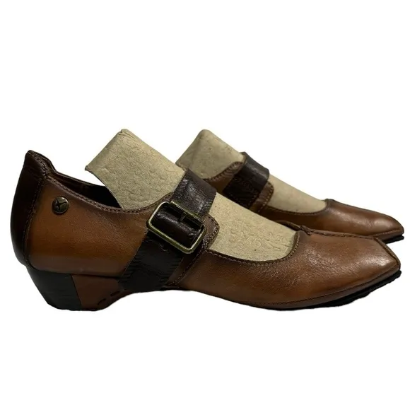 NWOB Pikolinos Brown Leather Gandia Mary Jane/Brandy Shoe