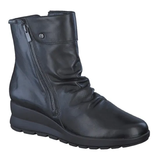 Phila - Black Leather