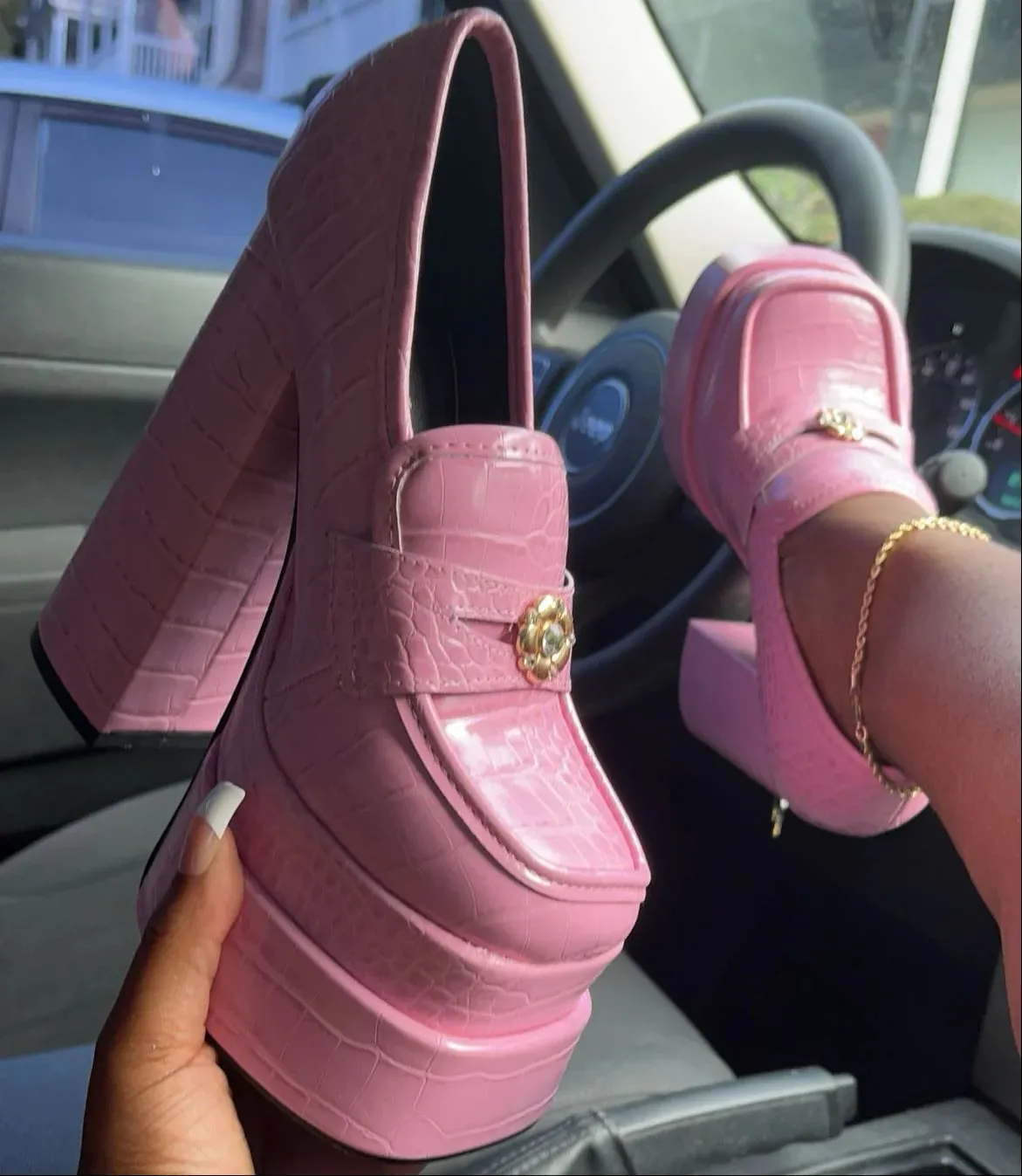Pink platform thick heels