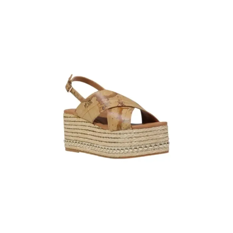 Platform Sandal With Crisscross Straps