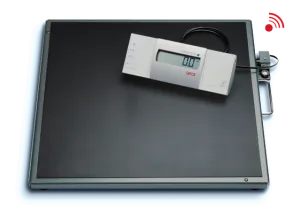 seca 635 - Class III high capacity flat scale, with extra large platform, carry handle & wireless connectivity