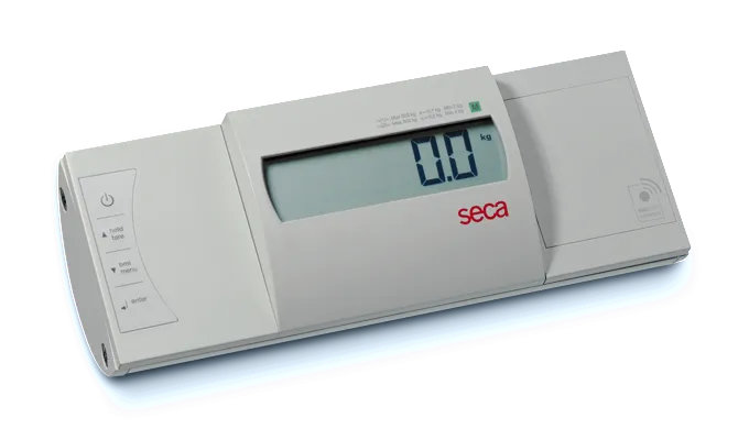 seca 635 - Class III high capacity flat scale, with extra large platform, carry handle & wireless connectivity