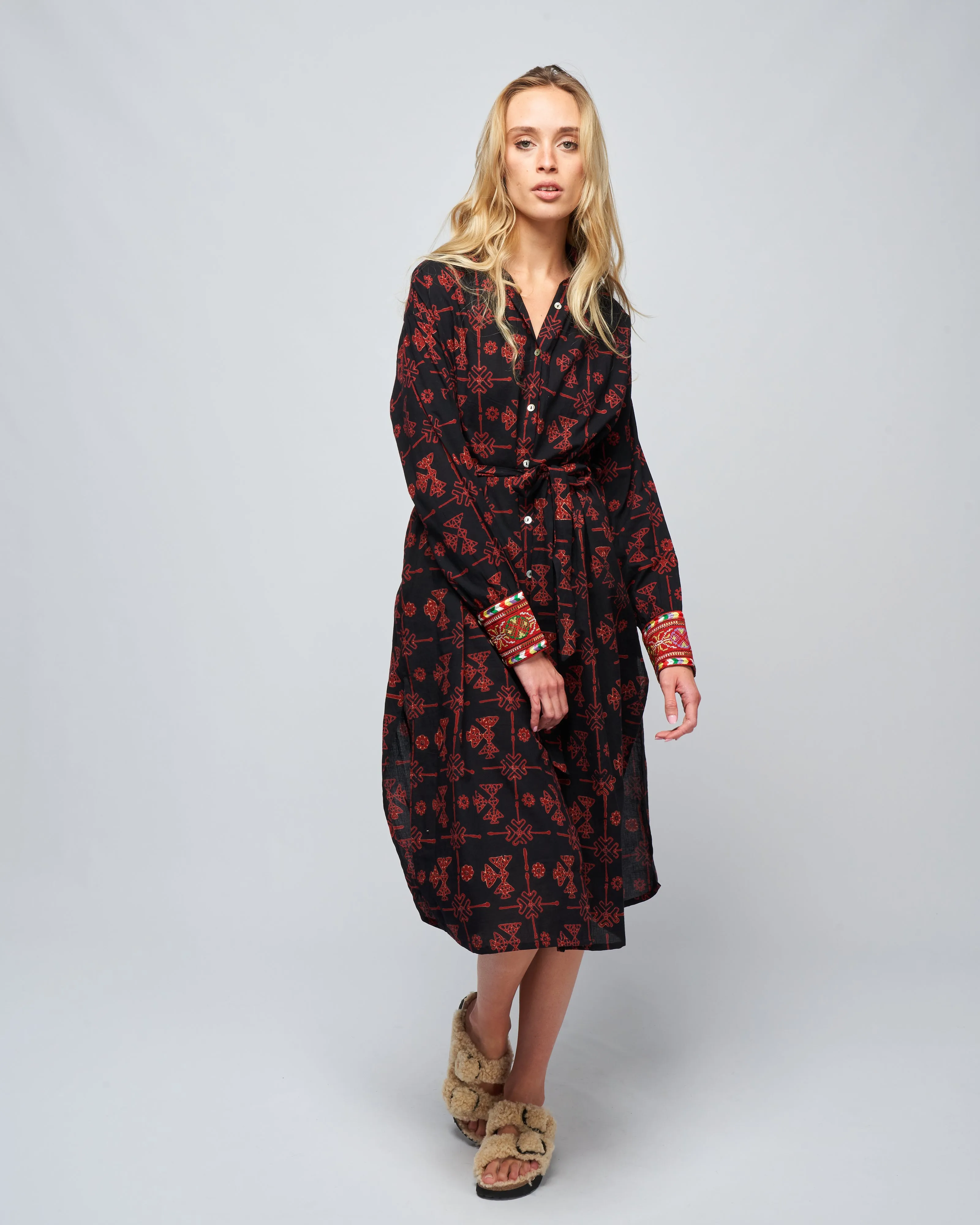shawna lamu dress - black lamu
