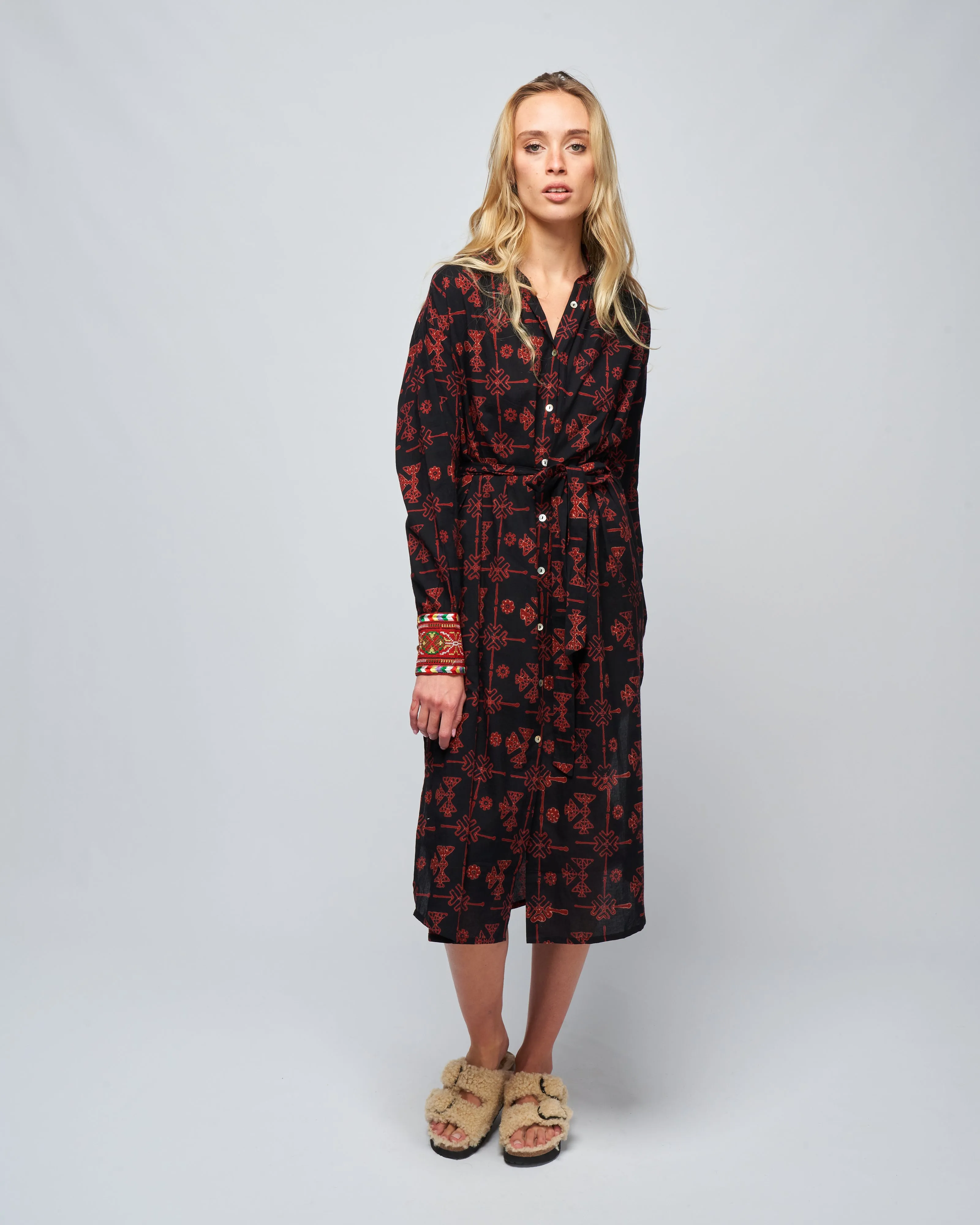 shawna lamu dress - black lamu