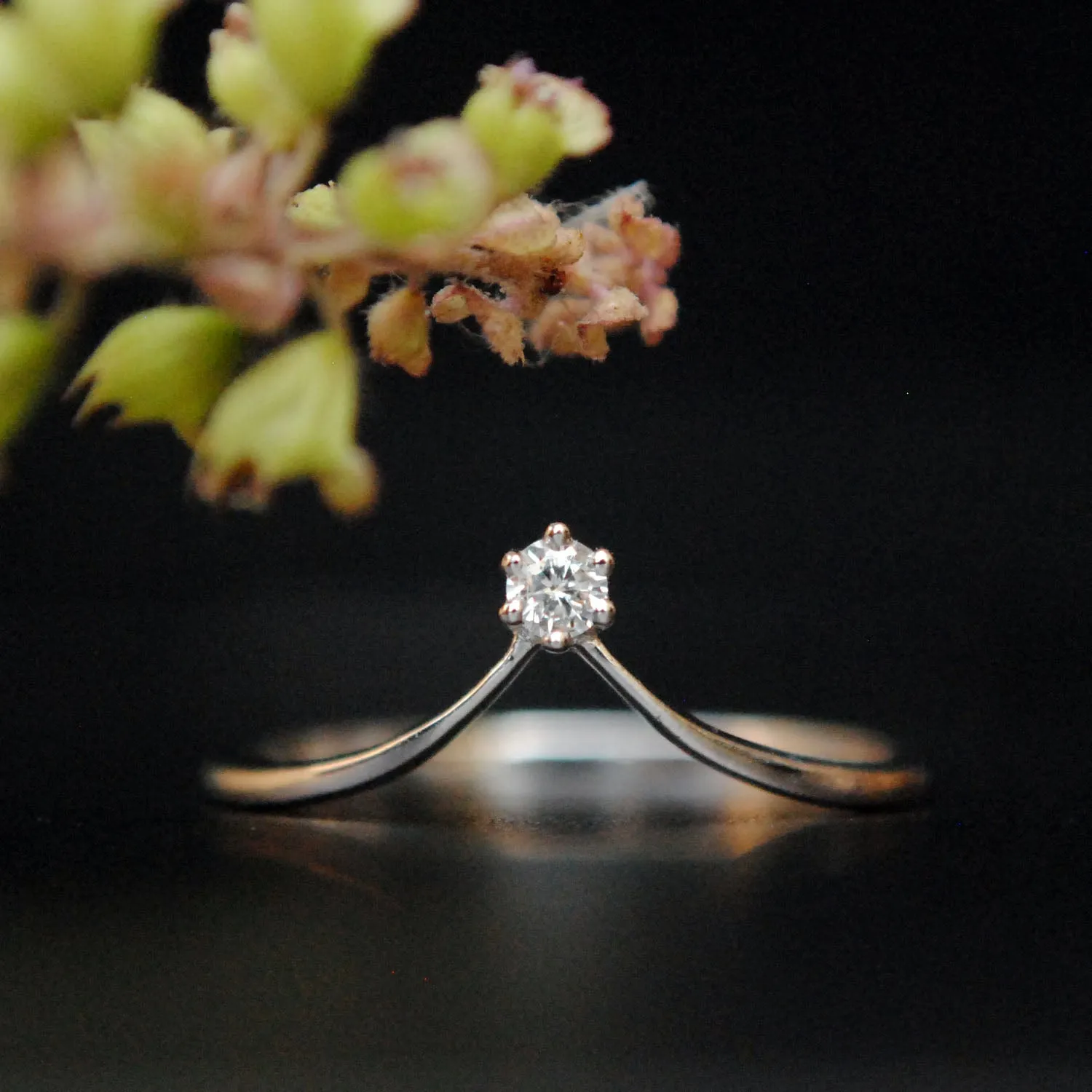Single Diamond V Chevron Ring