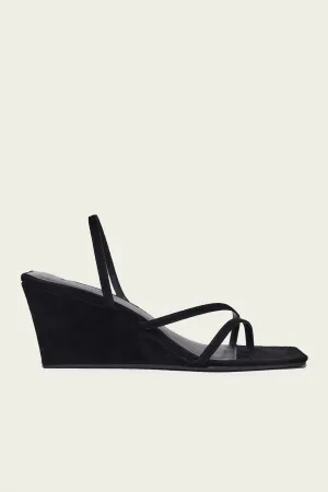 Spiral Wedge in Black