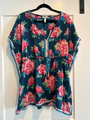 Swimwear Cover-up By Matilda Jane  Size: M