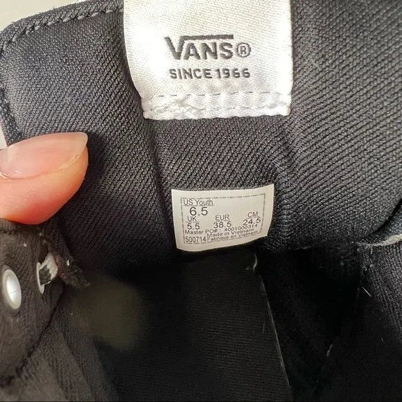Vans Kids Red Of The Wall500714 Lace Up Sneaker Shoes. Size 6,5