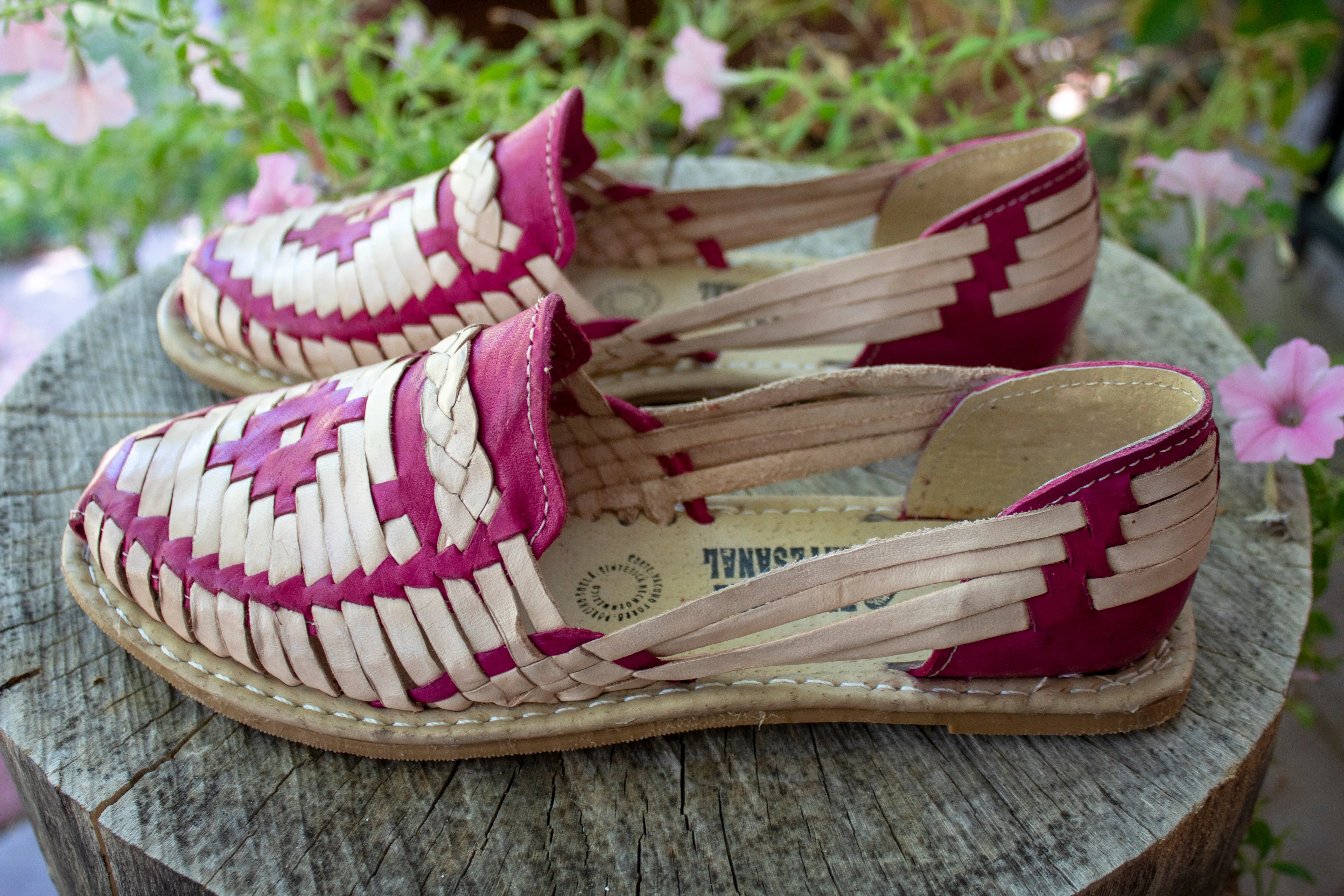 WOMENS LEATHER 2 TONE HUARACHE MEXICAN SANDAL