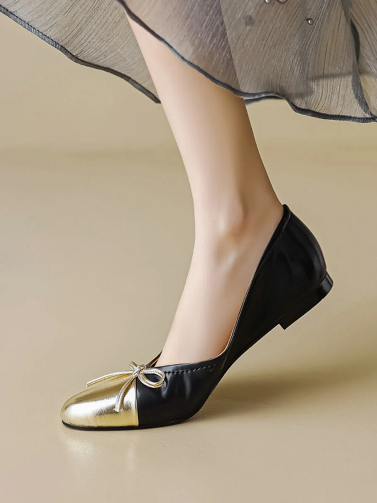 Womens Leather Ballet Flats Shoes with Bow and Color Block Design