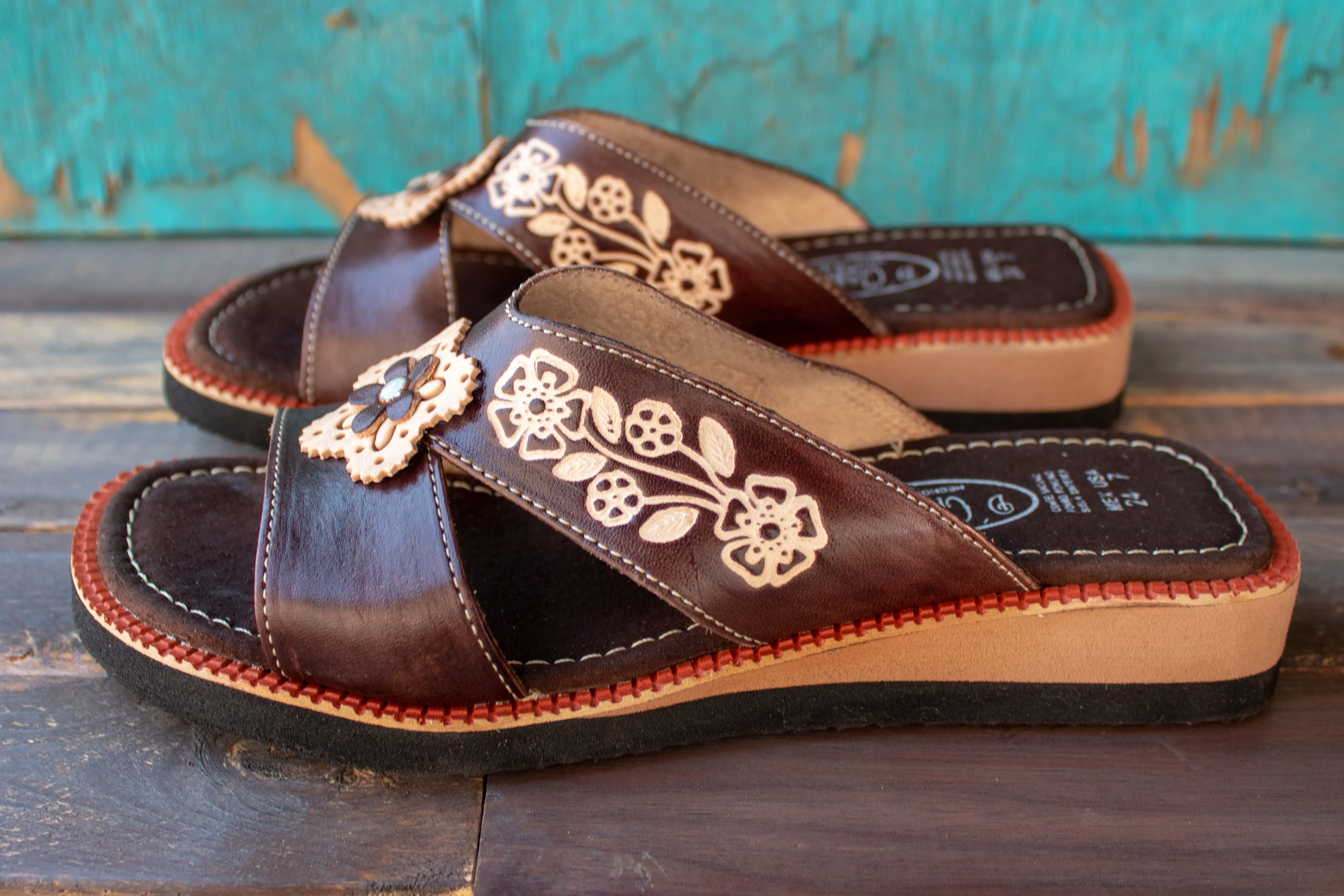WOMENS LEATHER SLIP ON HUARACHE MEXICAN SANDAL