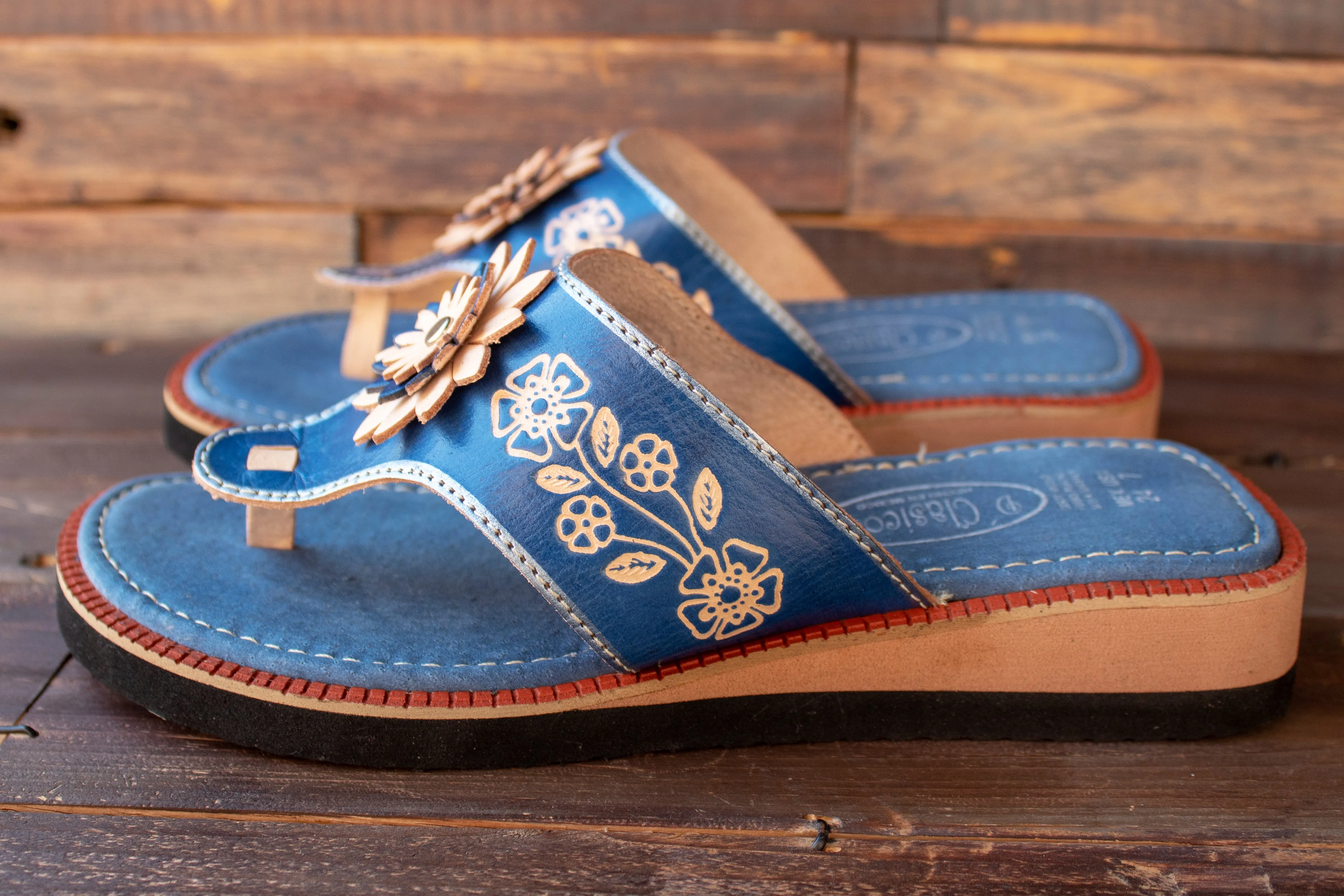 WOMENS LEATHER SLIP ON HUARACHE MEXICAN SANDAL