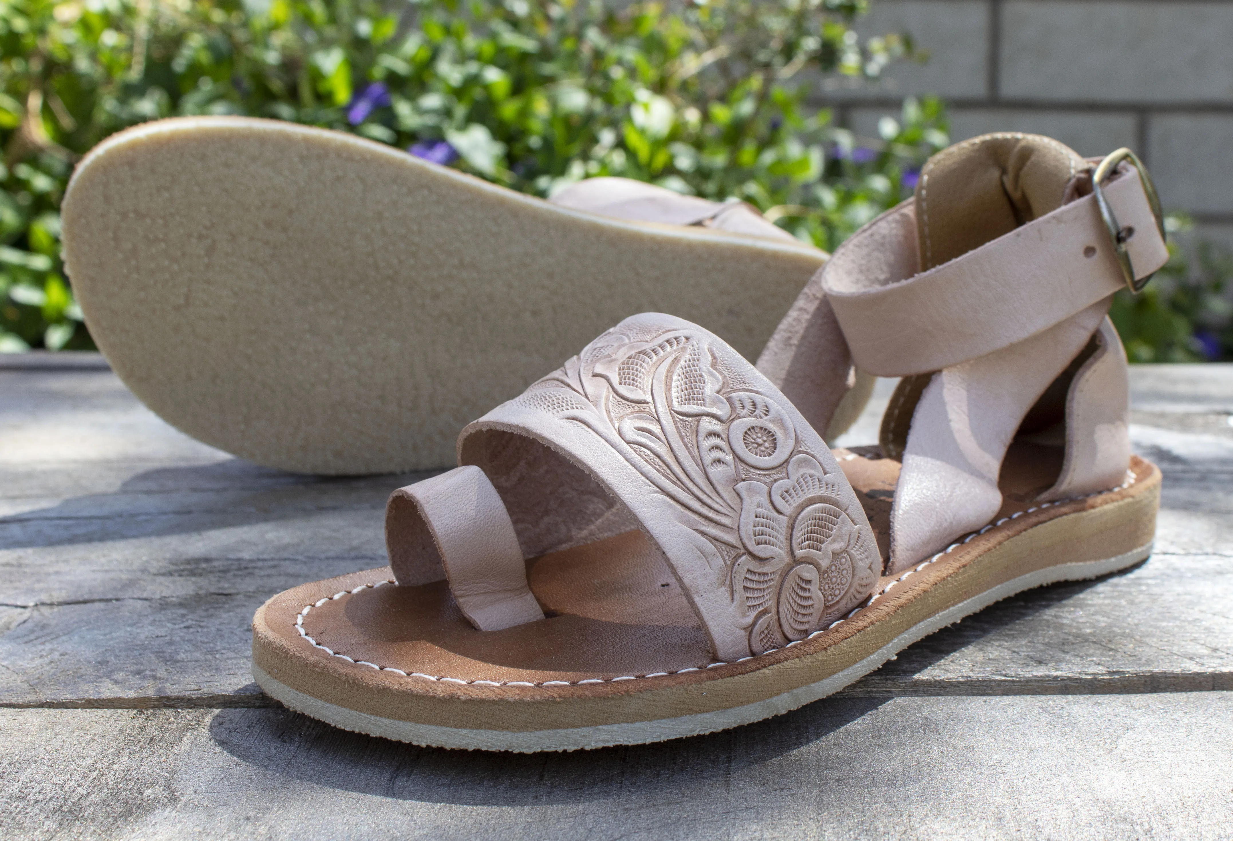 WOMENS TAN LEATHER STAMPED OPEN TOE MEXICAN SANDAL